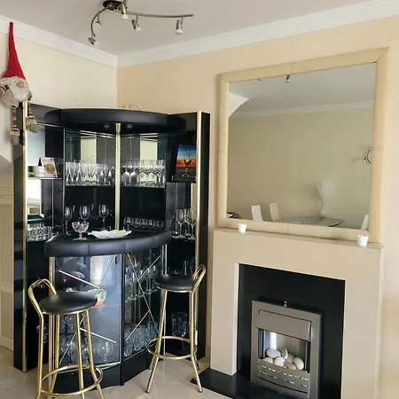 Aloha Gardens Townhouse Apartment